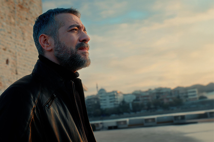 Resul Dindar’dan yüreklere işleyen aşk şarkısı “Yalanlar”